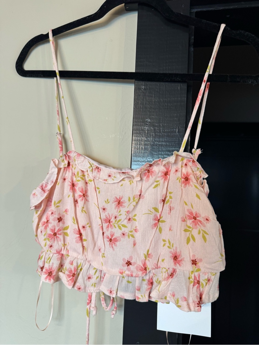 Floral Ruffle Cropped Cami Tank - Pink